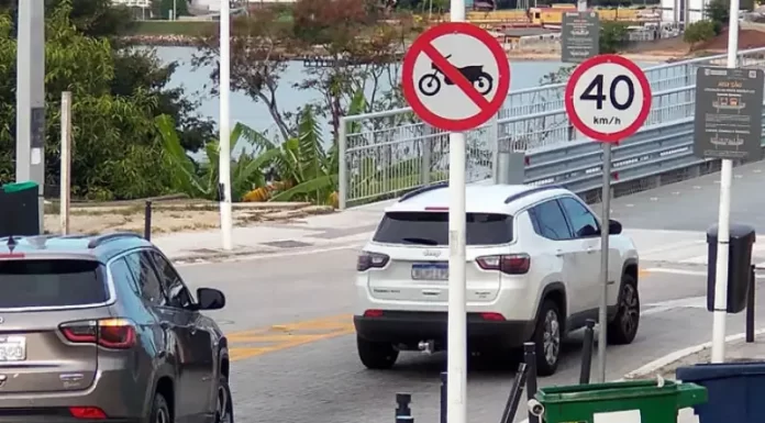 motos são proibidas na ponte hercílio luz