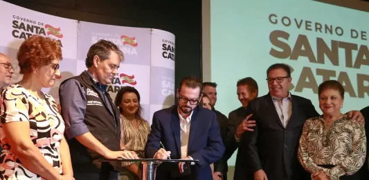 Novo hospital será construído para o Instituto de Cardiologia, em São José lançamento de pacote de obras para a saúde em santa catarina