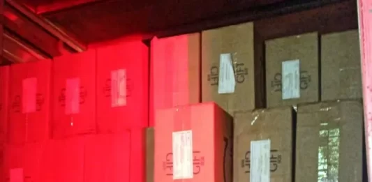 PRF encontra 125 mil maços de cigarros contrabandeados