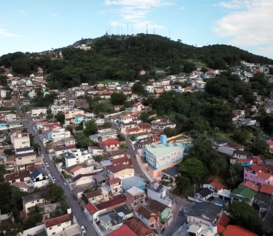 Maciço do Morro da Cruz, em Florianópolis
