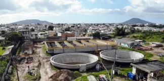 obra de estação de tratamento de esgoto em Florianópolis