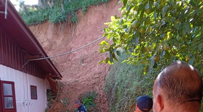 Prefeituras da Grande Florianópolis ajudam Anitápolis ajuda das prefeituras da grande Florianópolis para Anitápolis