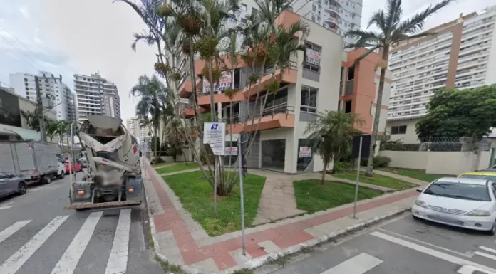 O imóvel está localizado na Rua Margarida de Abreu, esquina com a Avenida Cruz e Souza, em Campinas, São José