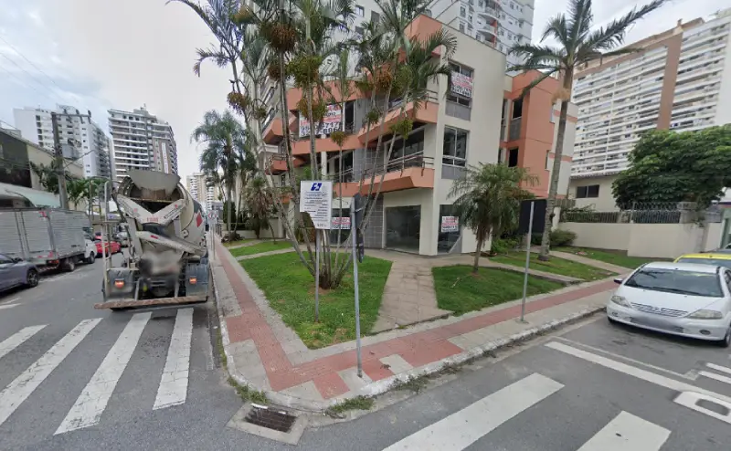 O imóvel está localizado na Rua Margarida de Abreu, esquina com a Avenida Cruz e Souza, em Campinas, São José