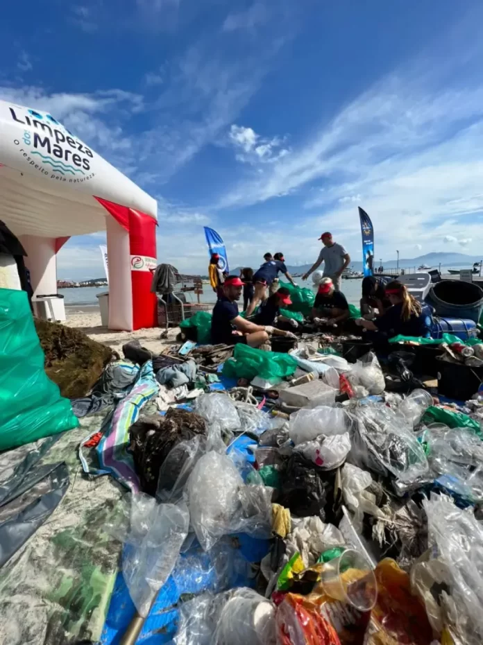 Limpeza dos Mares recolhe 1,3 tonelada de resíduos em Jurerê e Ilha do Francês