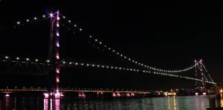 Estado relança edital para iluminação cênica da Ponte Hercílio Luz
