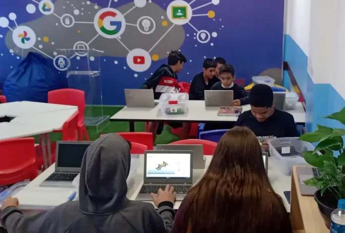 São José inaugura segunda sala do Laboratório Google