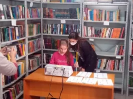 Estudantes de São José participam de simulado de eleições TRE-SC auxilia em eleições simuladas com estudantes de São José