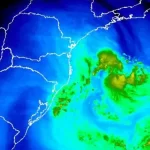 Tempestade Yakecan perde força e se afasta do litoral de SC