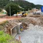 Obra da rótula da SC-403 nos Ingleses