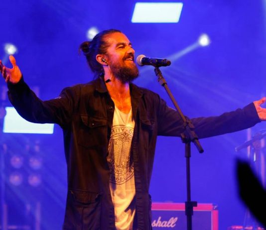 shows de Armandinho e Dazaranha, neste sábado (30), no Hard Rock