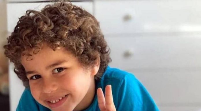 Arthur Oliboni Leandro, de oito anos, morreu após ser atingido por uma motocicleta e ficar gravemente ferido no sábado