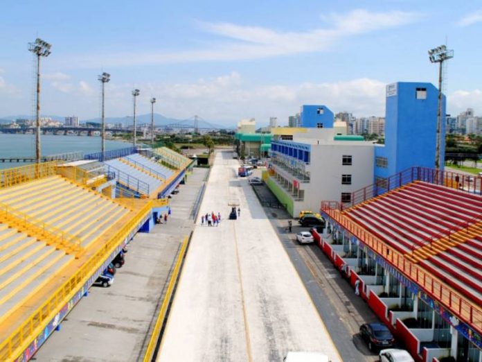 Passarela da Cidadania, na Passarela do Samba Nego Quirido, em Florianópolis