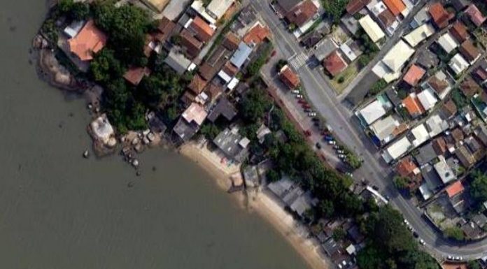 praia do Curtume no bairro José Mendes, em Florianópolis