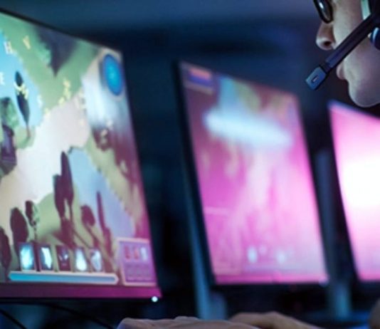Evento consagra uma década de desenvolvimento de jogos eletrônicos em Florianópolis Florianópolis é o novo polo de desenvolvedores de games, representa 5,6% da indústria nacional e fatura mais de R$ 19 BI