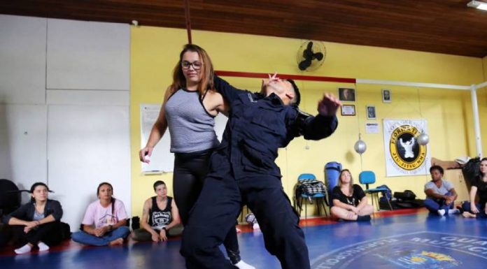 Guarda Municipal de Florianópolis oferece oficina de defesa pessoal para mulheres