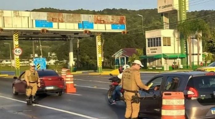 Polícia Militar Rodoviária realizou barreiras da Lei Seca em três de Florianópolis