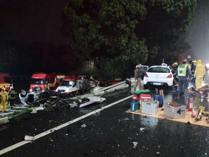 Batida frontal na Via Expressa deixa 4 mortos