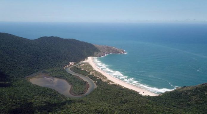 Praia da Lagoinha do Leste