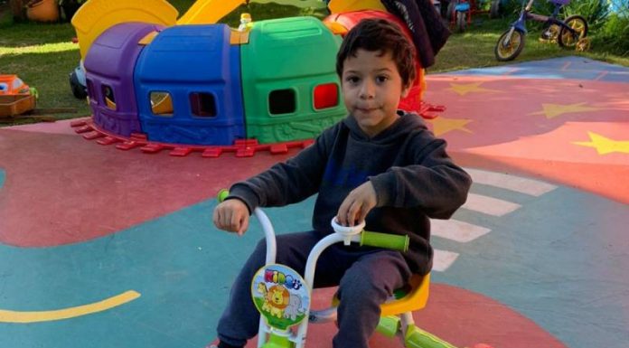 Todas as 85 creches da rede municipal vão receber os brinquedos