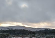 Primavera começa com neve na serra