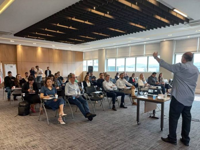 Representantes de municípios debatem ambiente de inovação na Grande Florianópolis