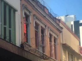 Incêndio atinge prédio na Rua Trajano, no Centro