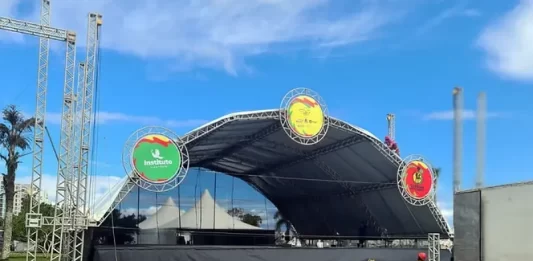 Bolsão do Trapiche da avenida Beira-mar Norte recebe o show no sábado