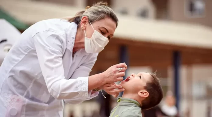 Biguaçu promove campanha de vacinação contra a Poliomielite nas escolas