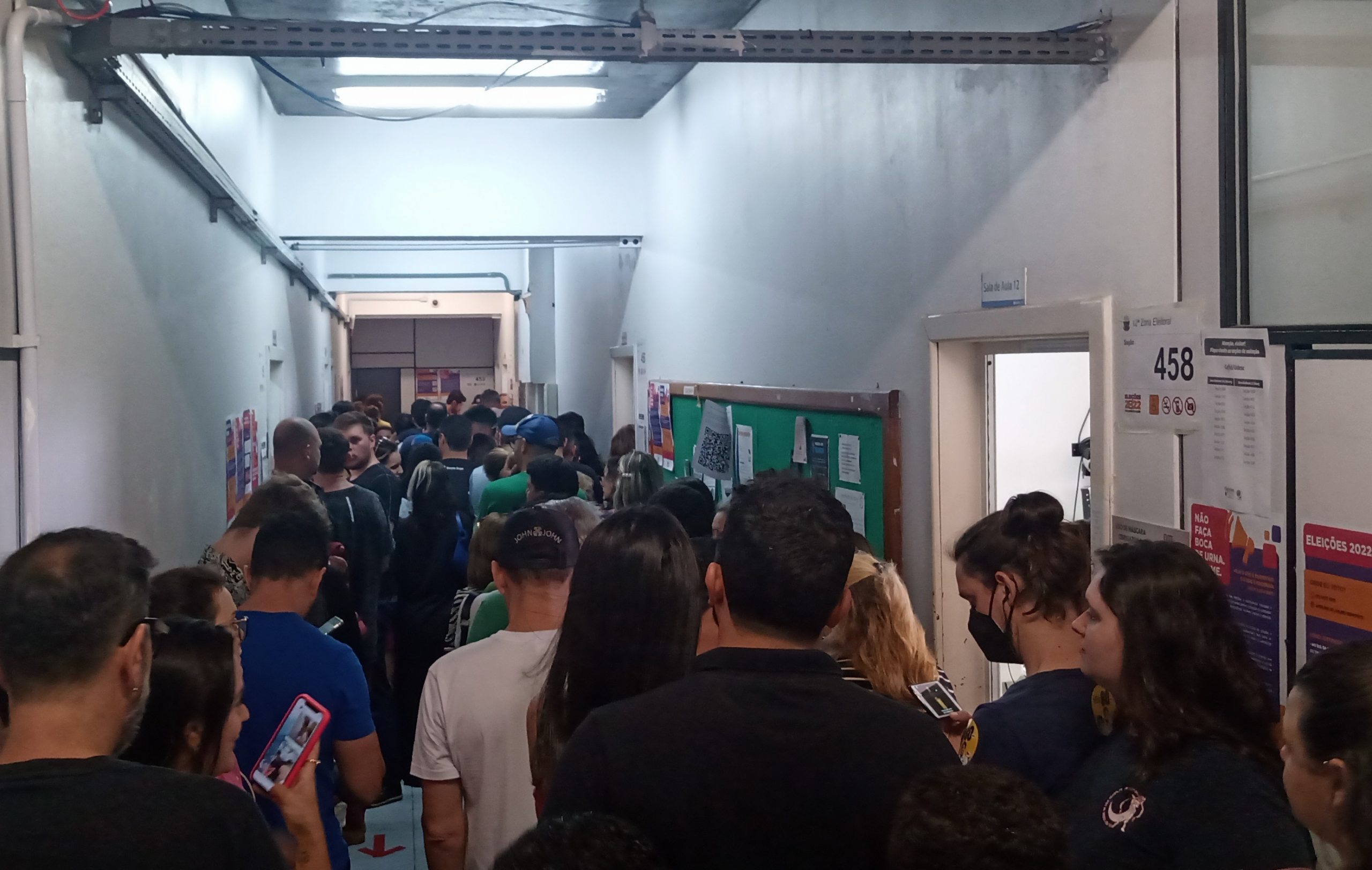 Fila de votação em Florianópolis