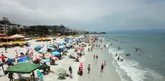 Florianópolis terá ampliação no número de ambulantes credenciados para a temporada de verão
