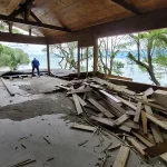 Cabana de luxo em área de preservação em Florianópolis é demolida