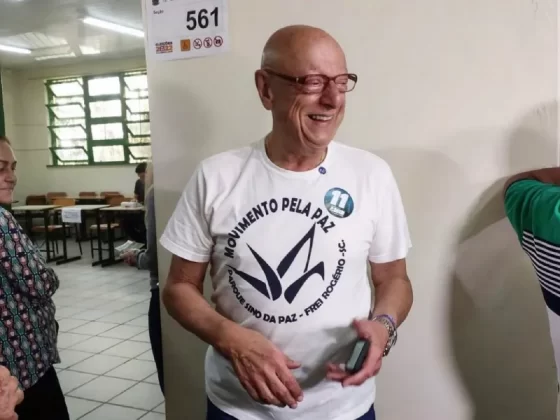 Esperidião Amin votou em Florianópolis