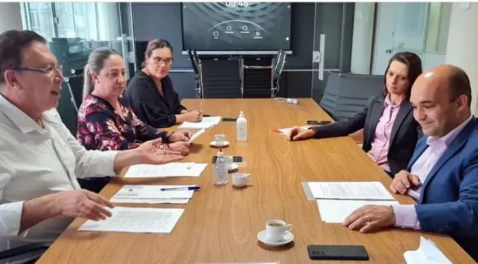 Orvino busca recursos para segurança e mobilidade
