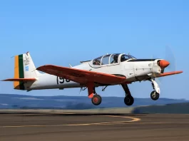 Bombeiros procuram por avião da FAB desaparecido do radar em Tijucas