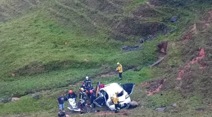 Acidente grave em Santo Amaro da Imperatriz deixa dois feridos