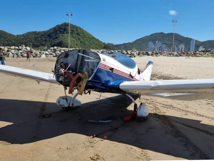 Aeronave que decolou de São José faz pouso forçado em Navegantes