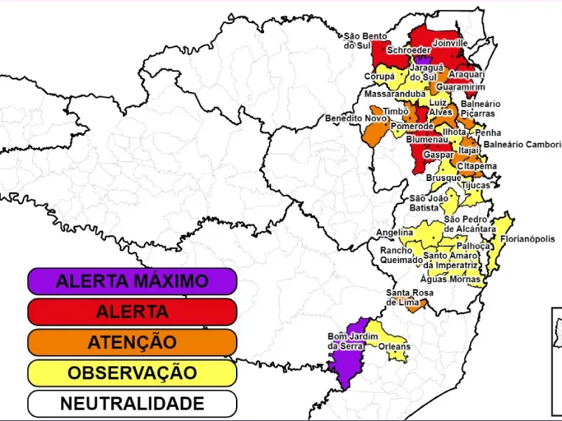 Alerta de deslizamento para 35 cidades de SC por causa das chuvas