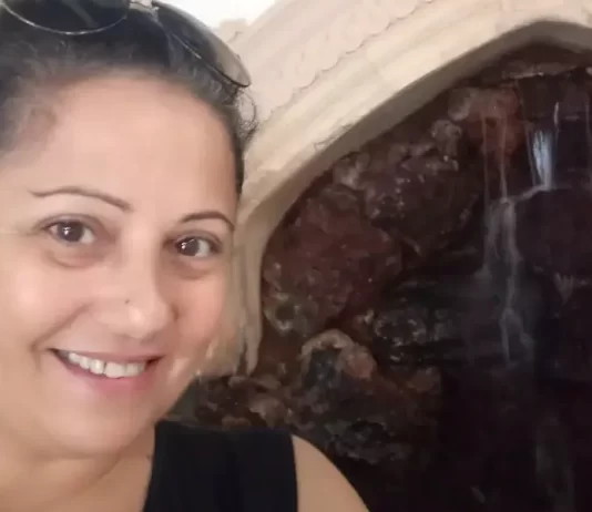Preso em São José policial que matou professora na Tapera Professora Alessandra Abdalla foi assassinada por ex-companheiro, em Florianópolis