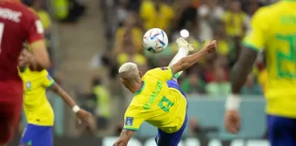 Com dois gols de Richarlison, Brasil estreia com vitória sobre a Sérvia