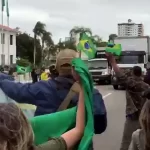 Bolsonaristas tentam interditar vias em Florianópolis