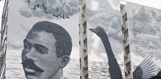 Aniversário de Cruz e Sousa terá atividades dedicadas ao poeta Painel de Cruz e Sousa no Centro de Florianópolis, em homenagem ao poeta - Foto: Lucas Cervenka