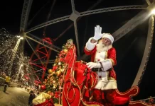 Ponte Hercílio Luz recebe a maior parada de Natal de Santa Catarina, com 250 integrantes, no sábado (17)