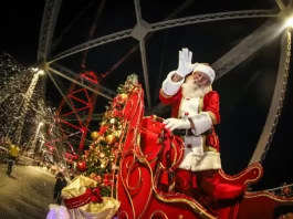 Ponte Hercílio Luz recebe a maior parada de Natal de Santa Catarina, com 250 integrantes, no sábado (17)