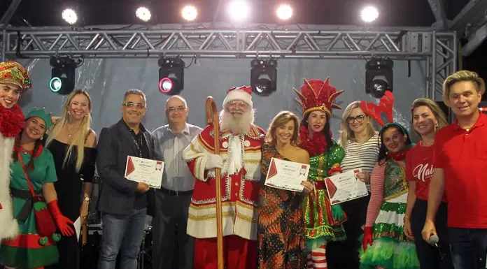 Vencedores do concurso de melhor vitrine de Natal são premiados