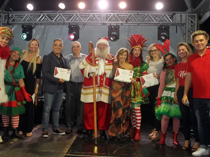 Vencedores do concurso de melhor vitrine de Natal são premiados