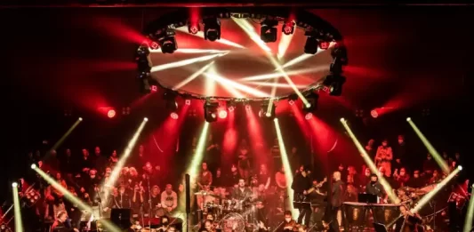 Camerata Florianópolis encerra o ano com Tributo ao Queen na Beira-Mar Norte