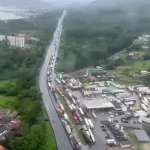 Fila de 20km no Morro dos Cavalos em Palhoça