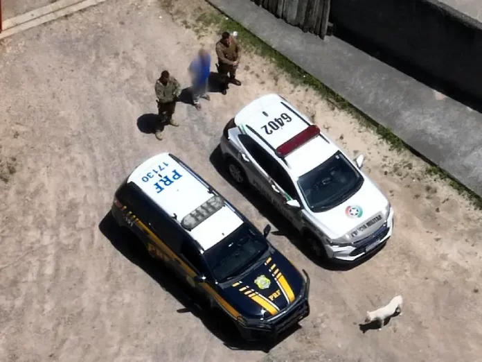 Homem que cometeu homicídio no Paraná é preso em Palhoça Homem que cometeu homicídio no Paraná é preso em Palhoça