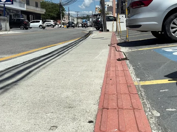 Prefeitura vai disponibilizar projetos para adequar calçadas em Campinas e Kobrasol